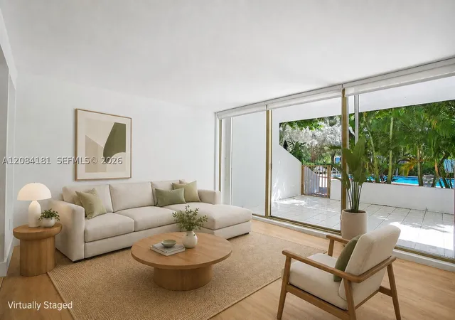 Listing Photo 4 - Condo for sale in building located at 155 Ocean Ln Dr, Key Biscayne, FL 33149 - Unit #103