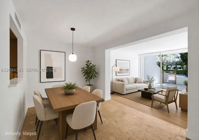 Listing Photo 5 - Condo for sale in building located at 155 Ocean Ln Dr, Key Biscayne, FL 33149 - Unit #103