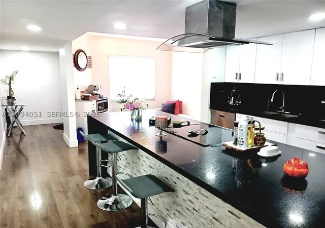Photo 3 of Condo for sale at 1100 Sw 130th Avenue #112H, Pembroke Pines, FL 33027 | MLS# A12084051 | Listing updated on 2026-09-10