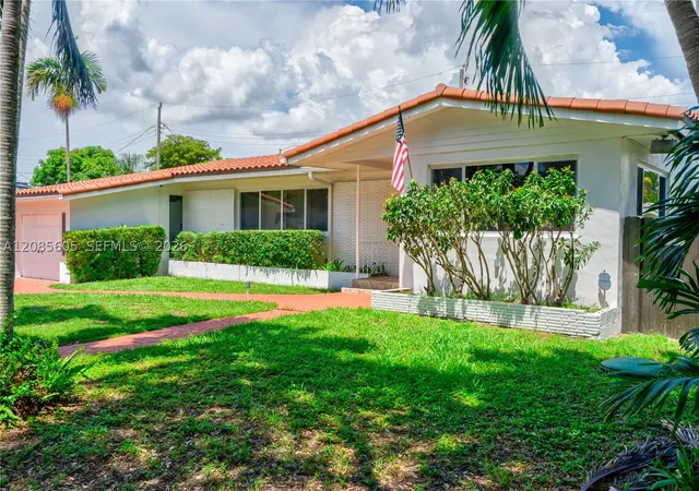 Photo 2 of Single family home for sale at 2161 Ne 171st Street, North Miami Beach, FL 33162 | MLS# A12085605 | Listing updated on 2026-10-05