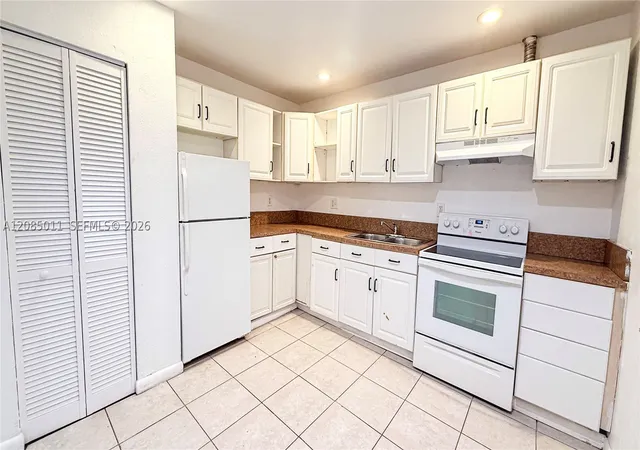 Photo 3 of Condo for sale at 5100 SW 41st Street #115, Pembroke Park, FL 33023 | MLS# A12085011 | Listing updated on 2026-09-09