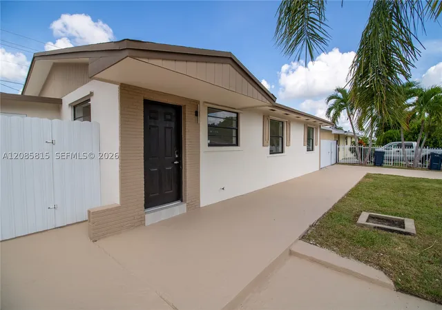 Photo 3 of Single family home for sale at 19720 Sw 116th Avenue, Miami, FL 33157 | MLS# A12085815 | Listing updated on 2026-09-18