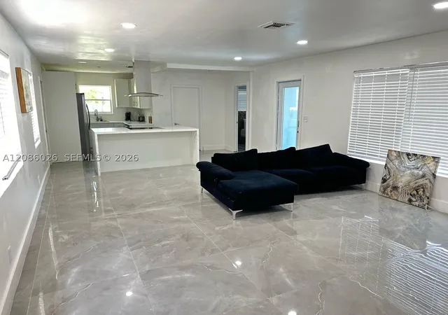 Photo 3 of Single family home for sale at 1510 S 24th Avenue, Hollywood, FL 33020 | MLS# A12086026 | Listing updated on 2026-09-10
