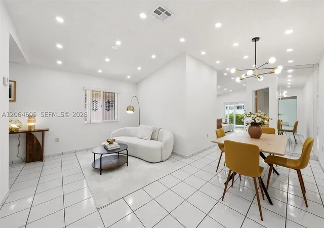 Photo 4 of Single family home for sale at 3171 W 78th Street, Hialeah, FL 33018 | MLS# A12064605 | Listing updated on 2026-09-09
