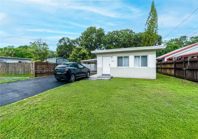 Multi family home for sale at 1806 SW 22nd Street, Fort Lauderdale, FL 33315 | MLS# A12086112