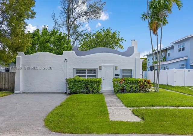Photo 2 of Multi family home for sale at 1726 Roosevelt St, Hollywood, FL 33020 | MLS# A12083100 | Listing updated on 2026-09-10
