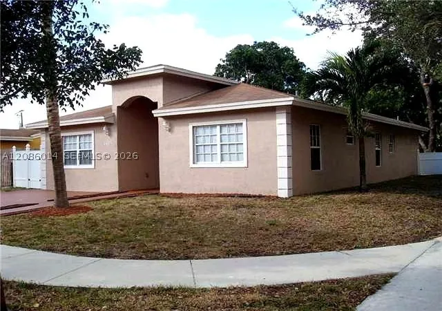 Photo 2 of Single family home for sale at 6601 Perry St, Hollywood, FL 33024 | MLS# A12086014 | Listing updated on 2026-09-10