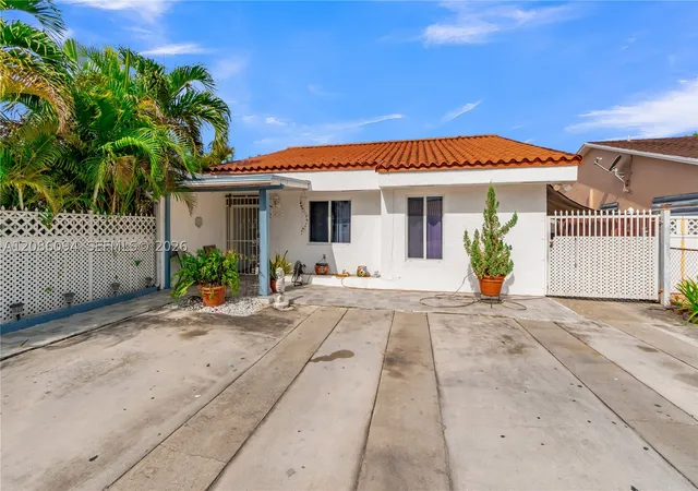 Photo 1 of Single family home for sale at 22 Nw 108th Court, Miami, FL 33172 | MLS# A12086094 | Listing updated on 2026-09-10