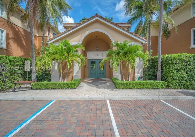 Townhouse for sale at 2931 NE 185th Street #1101, Aventura, FL 33180 | MLS# A12084085