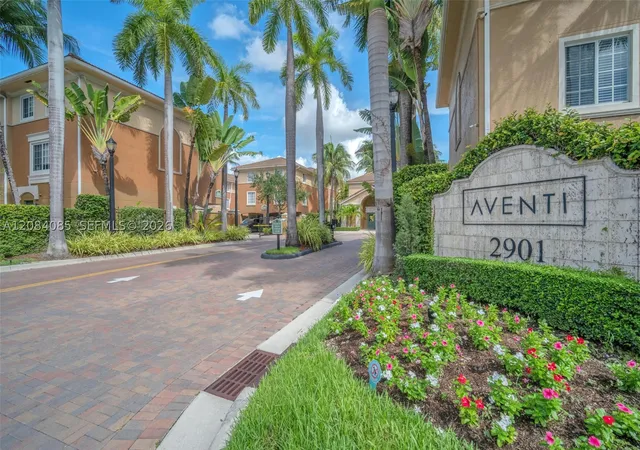 Photo 2 of Townhouse for sale at 2931 Ne 185th Street #1101, Aventura, FL 33180 | MLS# A12084085 | Listing updated on 2026-09-16