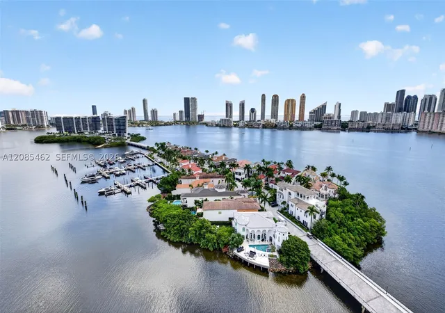 Photo 1 of Condo for sale at 6000 Island Blvd #2104, Aventura, FL 33160 | MLS# A12085462 | Listing updated on 2026-09-10