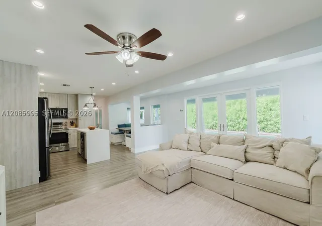 Photo 4 of Single family home for sale at 1732 SW 103rd Place, Miami, FL 33165 | MLS# A12085995 | Listing updated on 2026-09-13