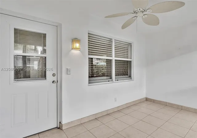Photo 3 of House for sale at 580 Egret Dr #102, Hallandale Beach, FL 33009 | MLS# A12080097 | Listing updated on 2026-10-06