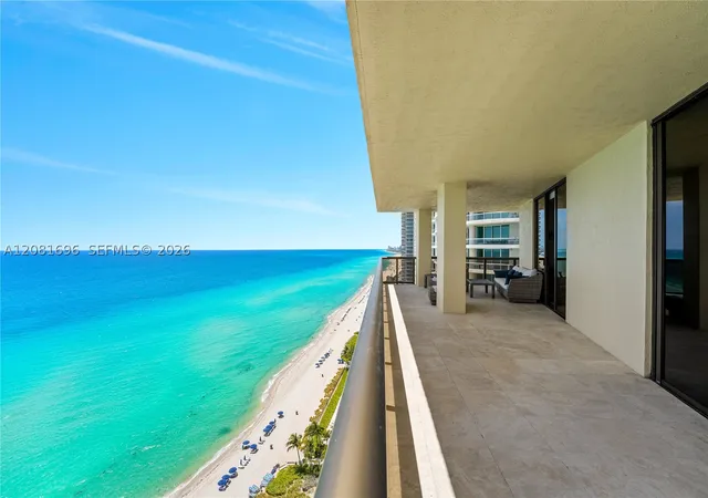 Photo 4 of Condo for sale at 16275 Collins Ave #2101, Sunny Isles Beach, FL 33160 | MLS# A12081696 | Listing updated on 2026-09-10