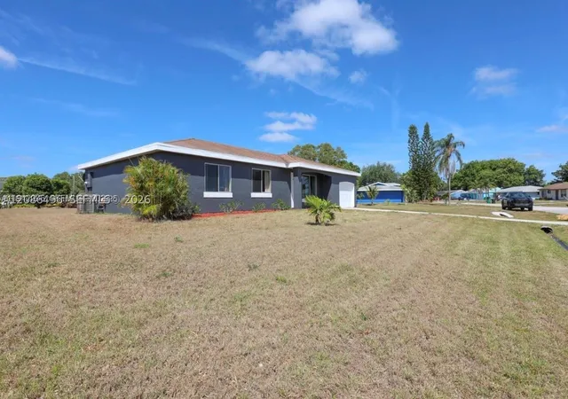 Photo 3 of Single family home for sale at 250 Sw Homeland Rd, Port St Lucie, FL 34953 | MLS# A12086496 | Listing updated on 2026-09-29