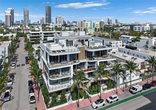 Photo 2 of Condo for sale at 304 Ocean Dr #102, Miami Beach, FL 33139 | MLS# A12086326 | Listing updated on 2026-09-10
