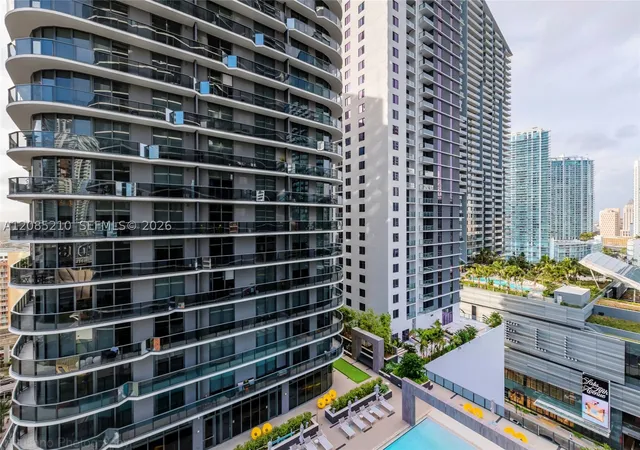Photo 4 of Condo for sale at 45 SW 9th Street #1606, Miami, FL 33130 | MLS# A12085210 | Listing updated on 2026-09-10