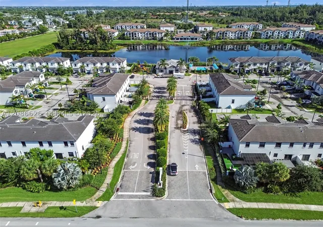 Photo 3 of Townhouse for sale at 20374 NW 4th Path, Miami Gardens, FL 33169 | MLS# A12086626 | Listing updated on 2026-09-10