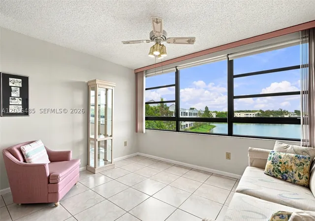 Listing Photo 5 - Condo for sale in building located at 10668 W Clairmont Cir, Tamarac, FL 33321 - Unit #303