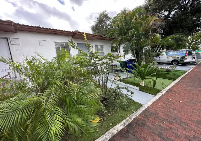 Photo 3 of Land for sale at 600 Sw 16th Avenue, Miami, FL 33135 | MLS# A12086642 | Listing updated on 2026-09-10