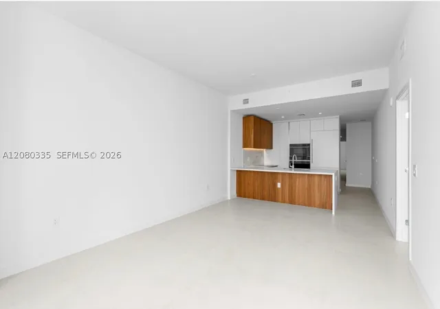 Photo 3 of Condo for sale at 1400 Biscayne #3805, Miami, FL 33132 | MLS# A12080335 | Listing updated on 2026-09-17