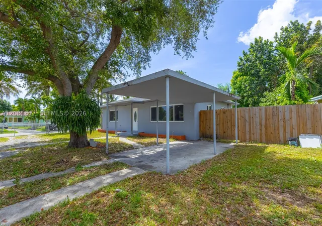 Photo 3 of Single family home for sale at 950 Ne 164th Street, North Miami Beach, FL 33162 | MLS# A12081817 | Listing updated on 2026-09-10