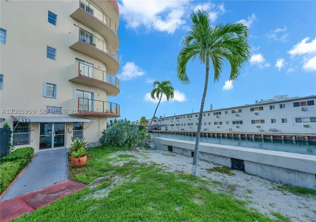 Photo 2 of Condo for sale at 7150 Indian Crk Dr #505, Miami Beach, FL 33141 | MLS# A12085959 | Listing updated on 2026-09-16