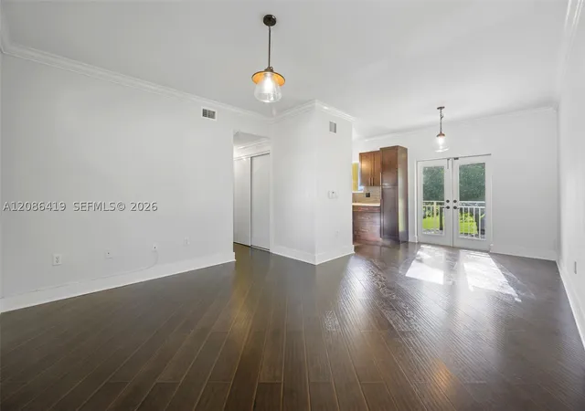 Listing Photo 5 - Condo for sale in building located at 7230 Nw 174Th Ter, Miami, FL 33015 - Unit #204