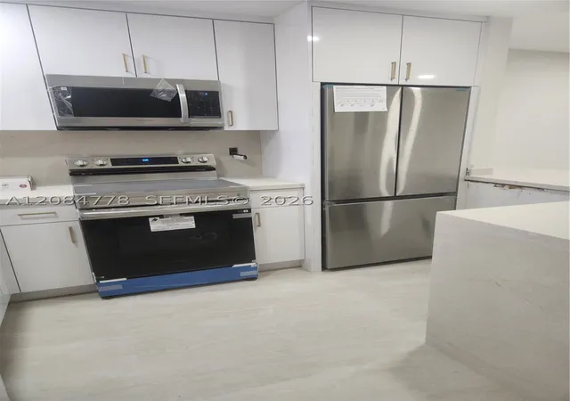 Photo 2 of Single family home for sale at 2781 N Pine Is Rd, Sunrise, FL 33322 | MLS# A12084778 | Listing updated on 2026-09-10