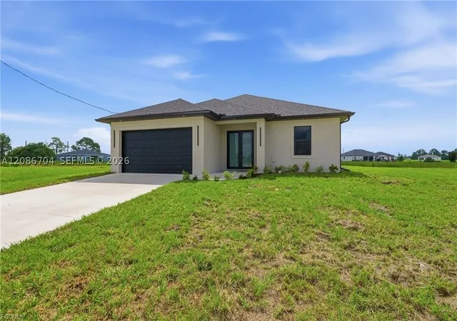Photo 2 of Single family home for sale at 9014 Lawn Ct, La Belle, FL 33935 | MLS# A12086704 | Listing updated on 2026-09-10