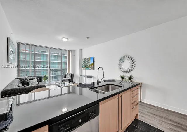Photo 4 of Condo for sale at 79 SW 12th Street #3608-S, Miami, FL 33130 | MLS# A12086666 | Listing updated on 2026-09-10
