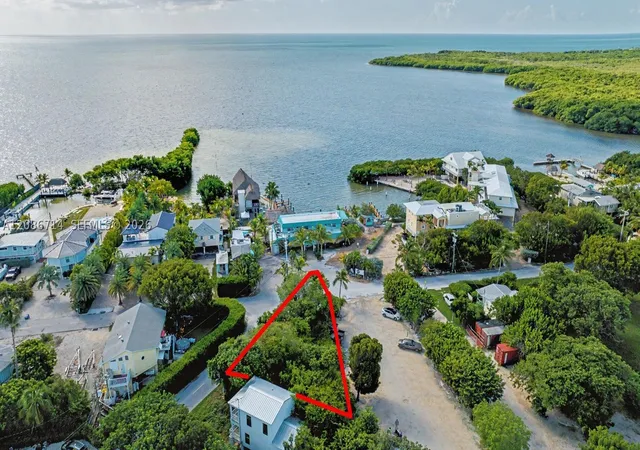 Photo 1 of Land for sale at 15 Ocean View Blvd, Key Largo, FL 33037 | MLS# A12086714 | Listing updated on 2026-09-16