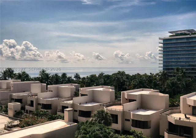 Condo for sale at 201 Crandon Blvd #605, Key Biscayne, FL 33149 | MLS# A12078197