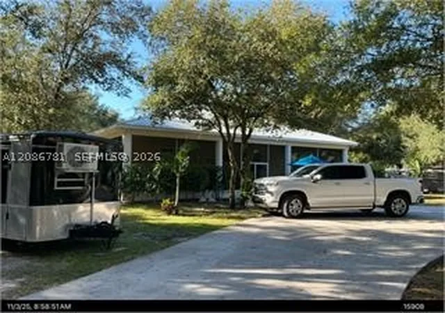 Photo 1 of Single family home for sale at 255 C Rd, La Belle, FL 33935 | MLS# A12086781 | Listing updated on 2026-09-10
