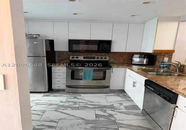 Photo 2 of Condo for sale at 320 NE 12th Avenue #506, Hallandale Beach, FL 33009 | MLS# A12086648 | Listing updated on 2026-09-26