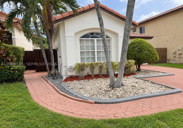 Photo 3 of Single family home for sale at 11270 Nw 53rd Lane, Doral, FL 33178 | MLS# A12086116 | Listing updated on 2026-10-01