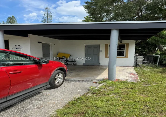 Photo 4 of House for sale at 1510 NE 136th Street, North Miami, FL 33161 | MLS# A12086782 | Listing updated on 2026-09-10