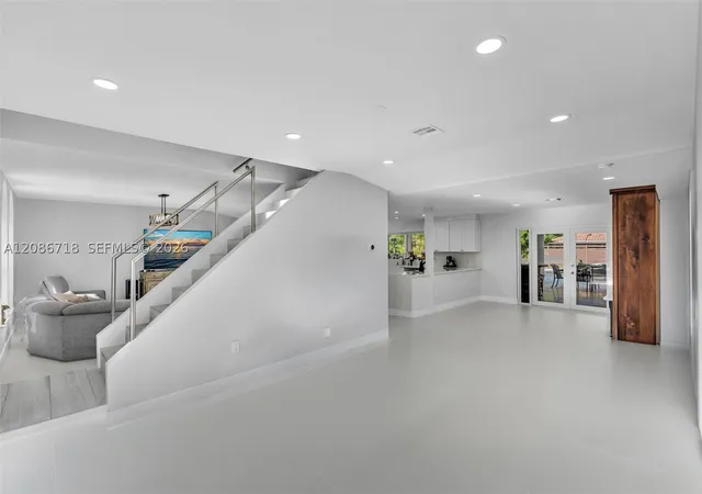 Photo 2 of Single family home for sale at 5301 SW 190th Avenue, Southwest Ranches, FL 33332 | MLS# A12086718 | Listing updated on 2026-09-10