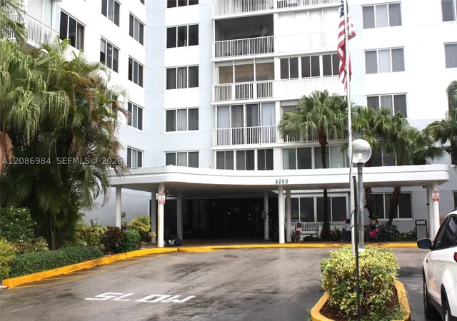Photo 1 of Condo for sale at 4200 Hillcrest Dr #618, Hollywood, FL 33021 | MLS# A12086984 | Listing updated on 2026-09-11