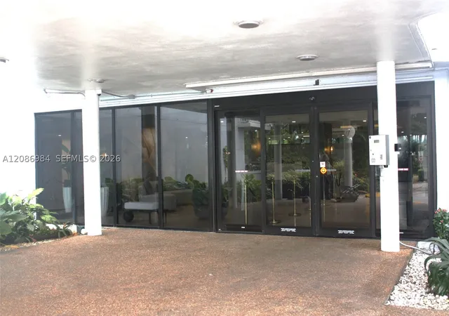 Photo 2 of Condo for sale at 4200 Hillcrest Dr #618, Hollywood, FL 33021 | MLS# A12086984 | Listing updated on 2026-09-11