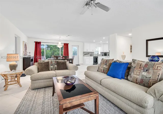 Photo 4 of Single family home for sale at 1031 SE 14th Drive, Deerfield Beach, FL 33441 | MLS# A12086967 | Listing updated on 2026-09-11
