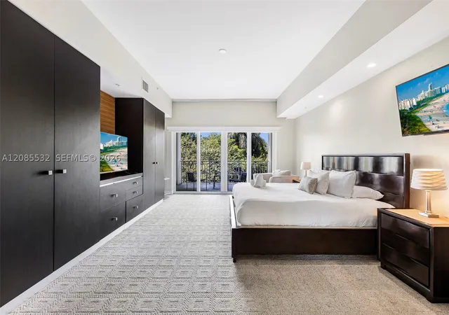 Photo 2 of Condo for sale at 5300 Nw 87th Avenue #1512, Doral, FL 33178 | MLS# A12085532 | Listing updated on 2026-09-14