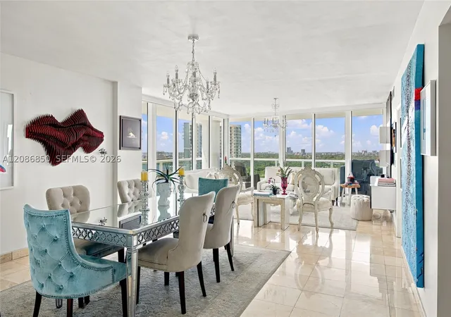 Listing Photo 5 - Condo for sale in Bristol Tower located at 2127 Brickell Ave, Miami, FL 33129 - Unit #2205