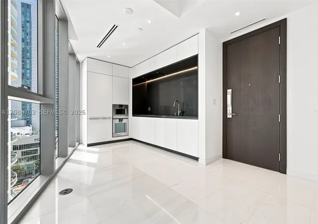 Photo 3 of Condo for sale at 300 Biscayne Blvd Way #1106, Miami, FL 33131 | MLS# A12086702 | Listing updated on 2026-09-10