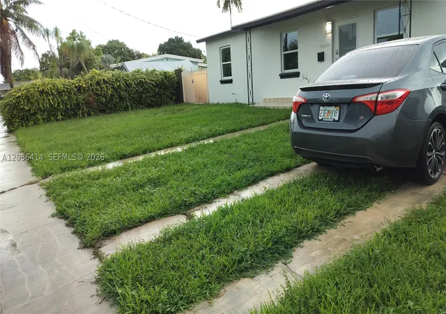 Photo 4 of Single family home for sale at 11260 SW 57th Terrace, Miami, FL 33173 | MLS# A12086414 | Listing updated on 2026-09-12