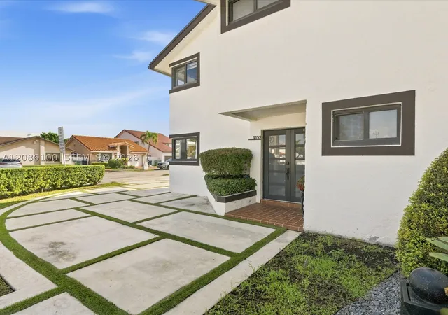Single family home for sale at 9152 SW 6th Street, Miami, FL 33174 | MLS# A12086100