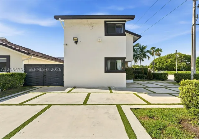 Photo 56 of Single family home for sale at 9152 SW 6th Street, Miami, FL 33174 | MLS# A12086100 | Listing updated on 2026-09-26