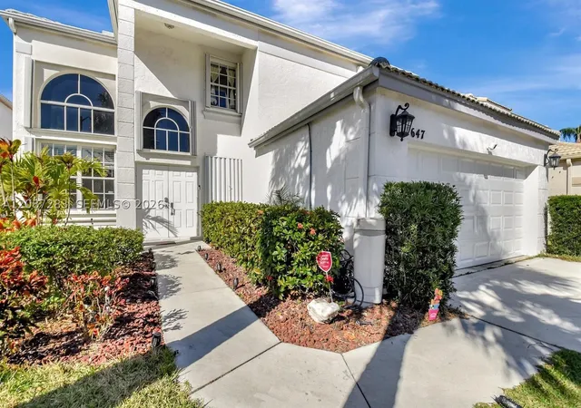 Photo 1 of Single family home for sale at 7647 Rockport Cir, Lake Worth, FL 33467 | MLS# A12087283 | Listing updated on 2026-09-13