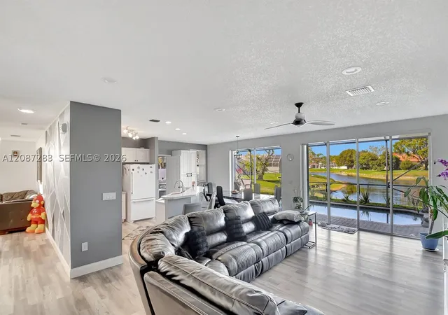 Photo 3 of Single family home for sale at 7647 Rockport Cir, Lake Worth, FL 33467 | MLS# A12087283 | Listing updated on 2026-09-13