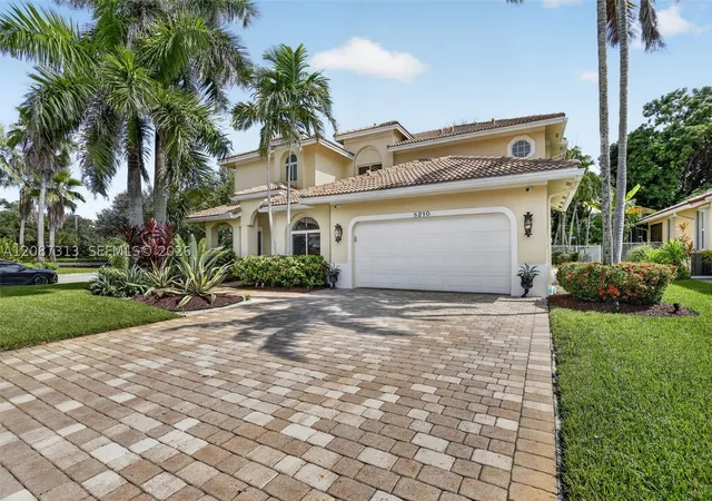 Photo 3 of Single family home for sale at 8210 Phoenician Ct, Davie, FL 33328 | MLS# A12087313 | Listing updated on 2026-09-15